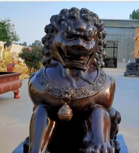 lion sculpture