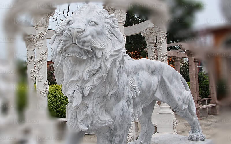 The largest variety of marble animal statues is the lion shape.