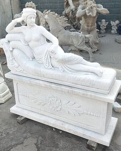 Detail data of this graceful female statue