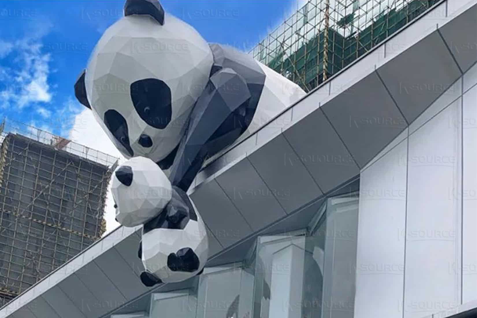 Various shapes of large and small can be customized. Stainless steel sculptures have many advantages of being strong and durable.