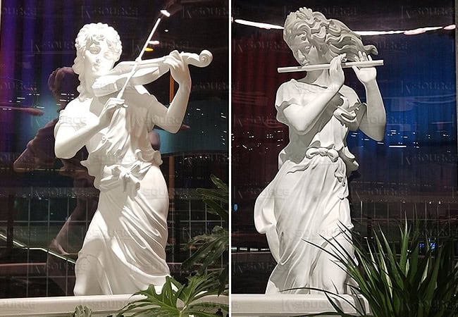  Each goddess has the actions of playing, stringing, plucking, and singing. 