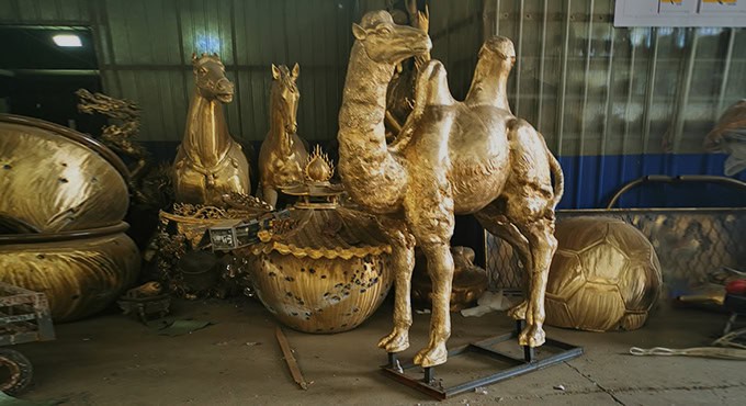 custom bronze camel statue factory