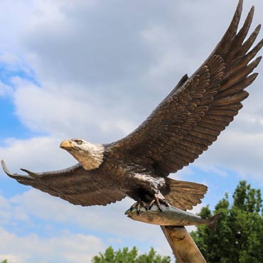 Bronze Eagle Fish Statue