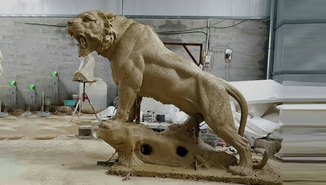 Clay model of bronze wildlife sculpture